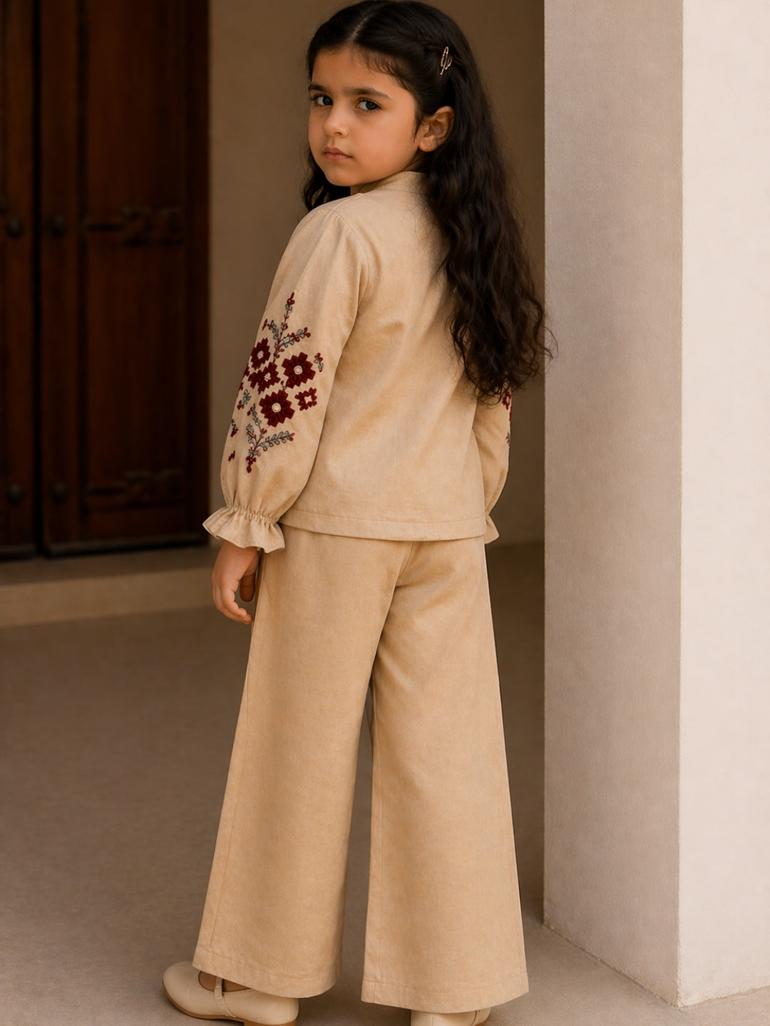 Girls Beige Embroidered Co-Ord Set | Ethnic Style Kurta & Pants Set (2–7 Years)